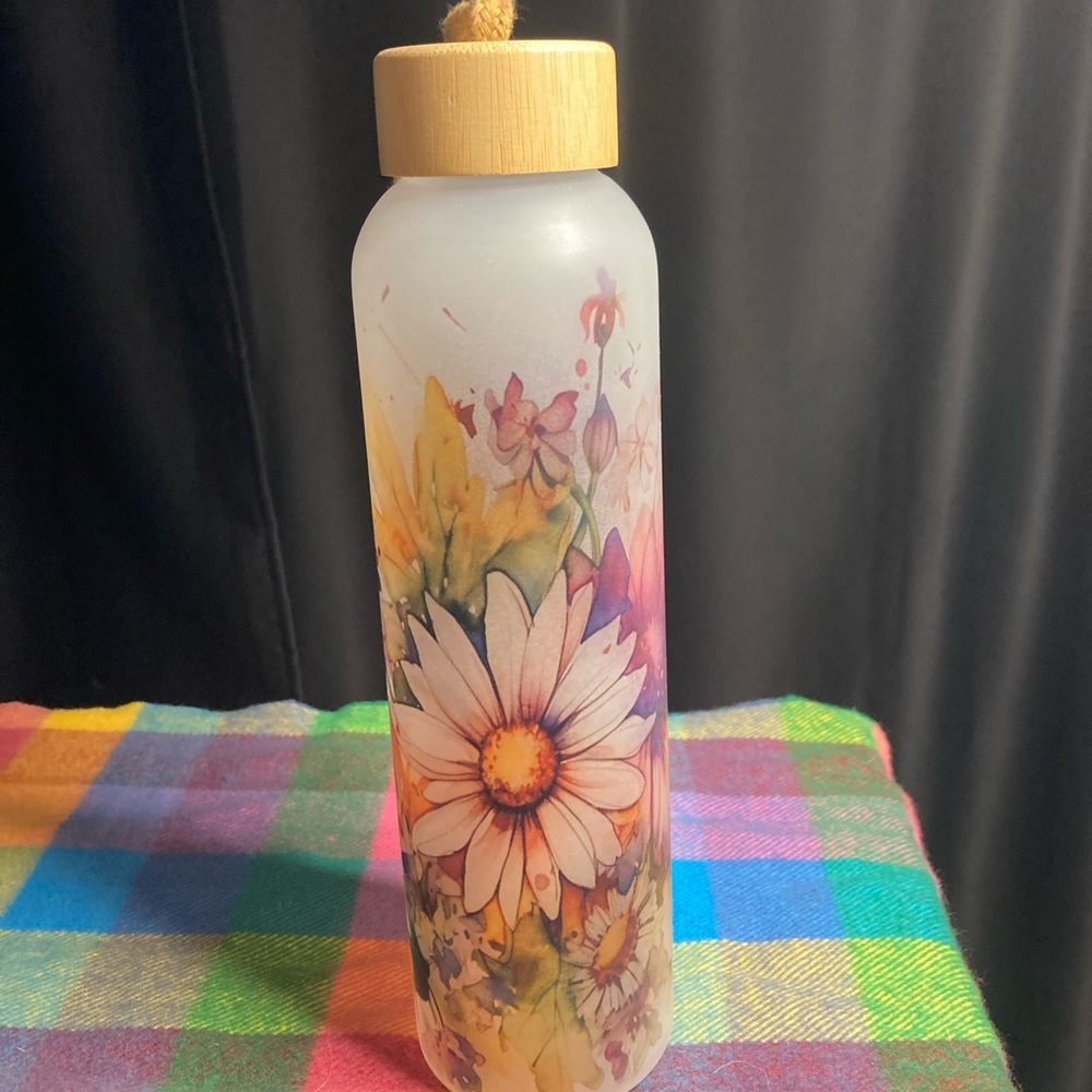 Floral Frosted Glass Bottle with Bamboo Lid